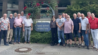Klassentreffen 40 Jahre nach Schulabschluss.  (Bild: Oliver Höllerer)