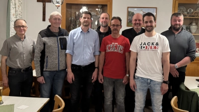 Bild von Vorstandschaft Jagdgenossenschaft Schönreuth und Jagdpächter (Bild: Andreas Deubzer)