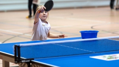 Beim TSV Erbendorf stand Schnuppertraining im Tischtennis auf dem Programm. (Bild: plo/exb)