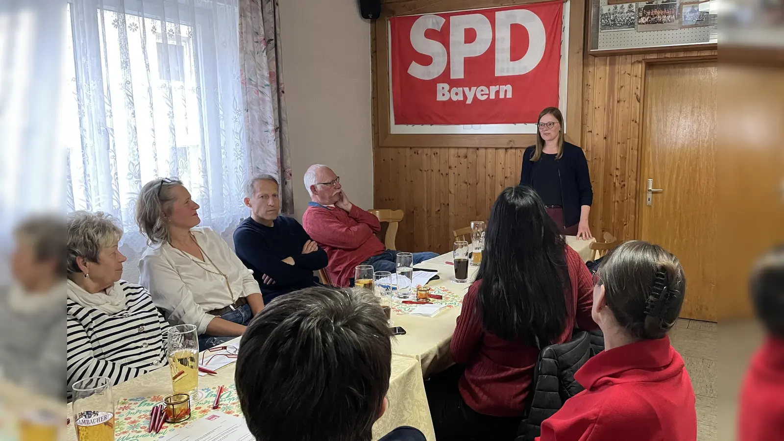 MdL Nicole Bäumler zu Gast beim Ortsverein Mantel (Bild: Silvia Klier)