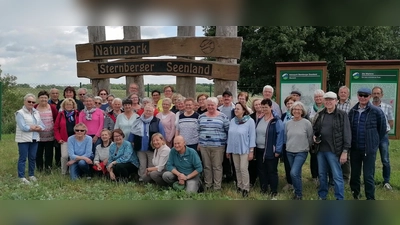 Die Teilnehmer der Jahresfahrt zur mecklenburgischen Seenplatte  (Bild: Anita Hartmann)