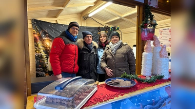 Glühweinstand beim Advent im Park  (Bild: Baller Birgit)