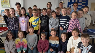 Poppenrichter Kommuninkinder; v.l Margit Meier, Uschi Biegerl, Daniela Heindl, Carina Rumpler (Bild: Regina Probst)