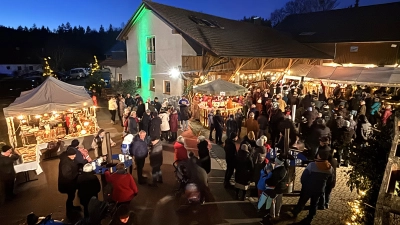 Vorweihnachtliche Stimmung auf dem St. Ötzener Hof (Bild: Christina Rosner)