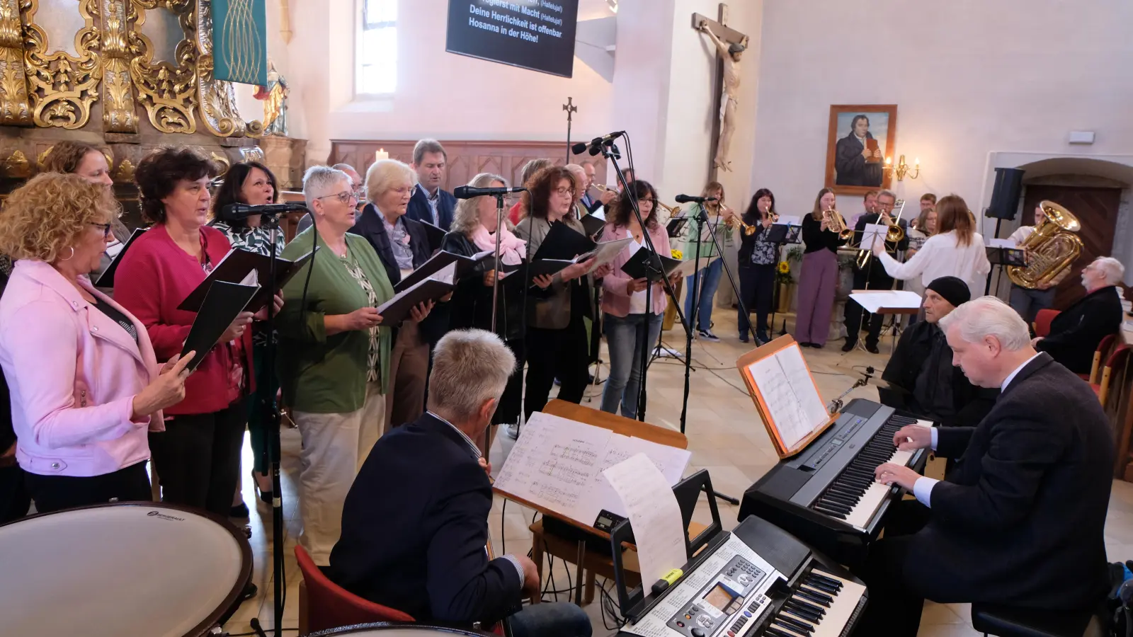 Die musikalische Gestaltung des Gottesdienstes am Sonntag war eines der Höhepunkte. (Bild: Fred Lehner)