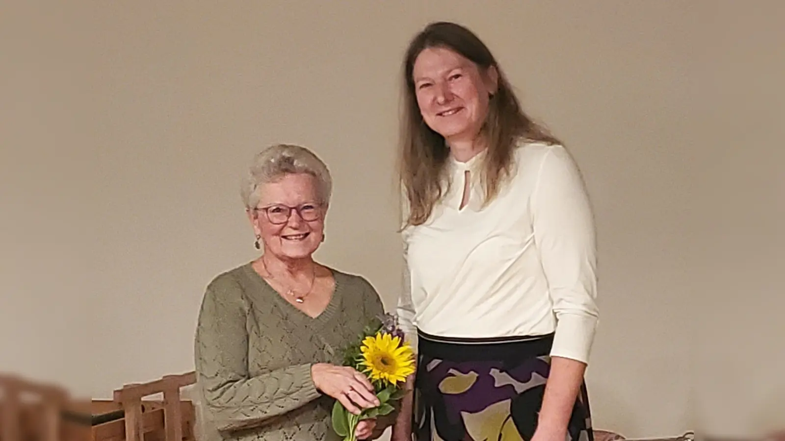 Referentin Marianne Moosburger mit der Frauenbund-Vorsitzende Bettina Lottner. (Bild: Andrea Ruhland)