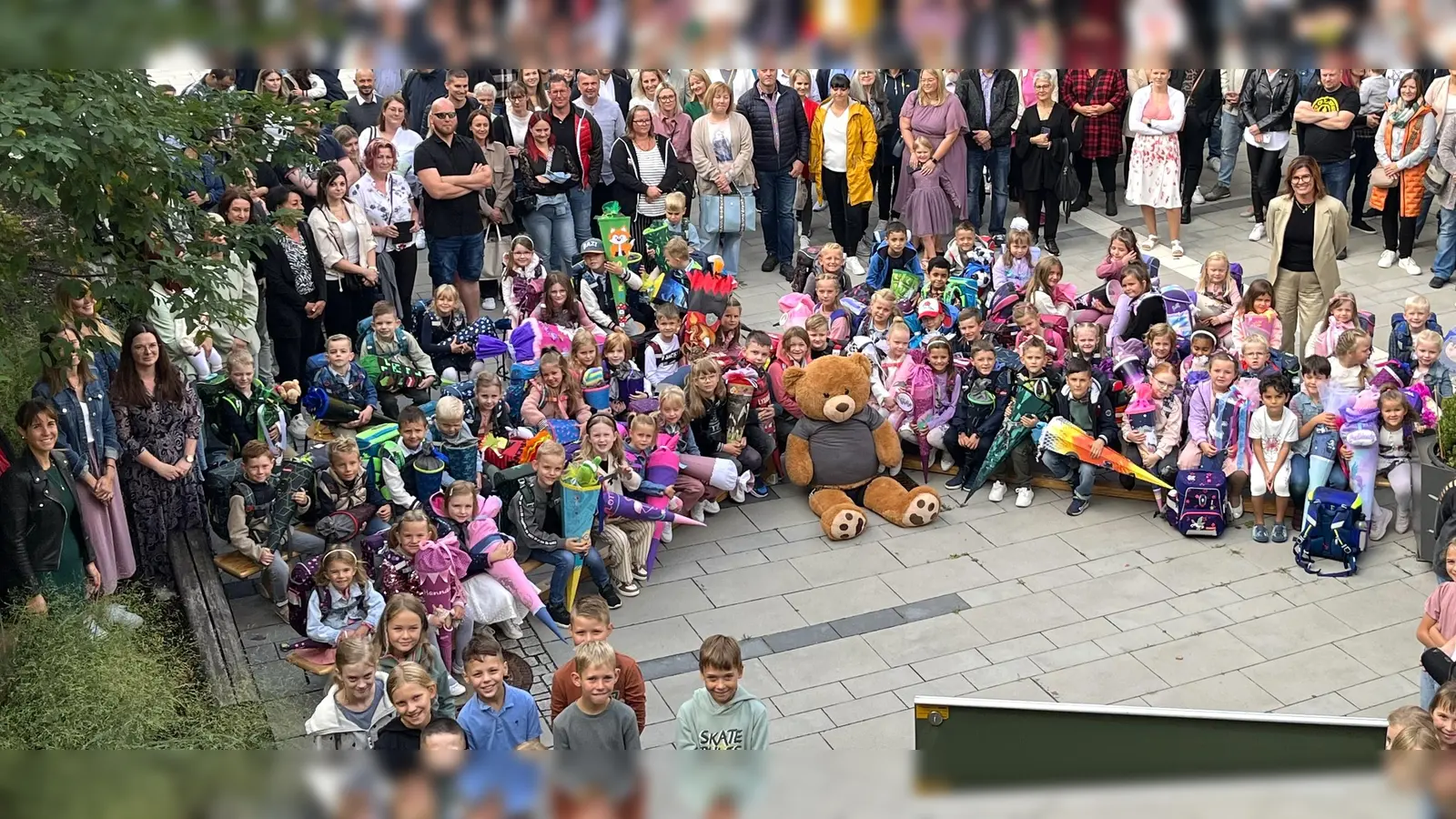 Schulstart in Mitterteich an der Grundschule. (Bild: Benedikt Stark)