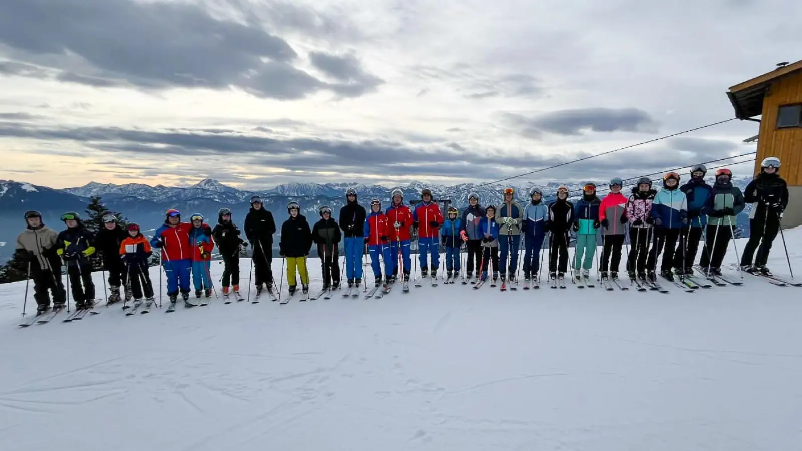 Gute Bedingungen und traumhaftes Wetter fanden die Teilnehmer des Jugend Ski-Camp vor (Bild: Christian Gareis)