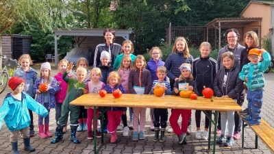 Viel Freude hatten die Gartenwichtel am Bauernhof.  (Bild: Stephanie Wisgickl)