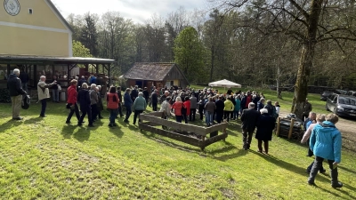 Pilger am Eixlberg.  (Bild: Josef Hösl)