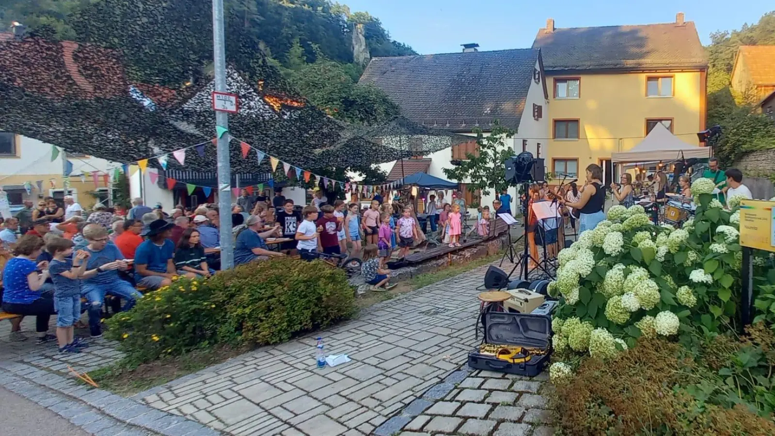 Der malerische Dorfplatz in Haunritz  (Bild: Sandra Härtl)