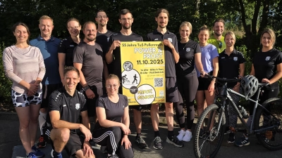 Die Teilnehmer des Problaufs für den Bike-and-Run-Wettbewerb in Pullenreuth (Bild: Kathrin Heinl)