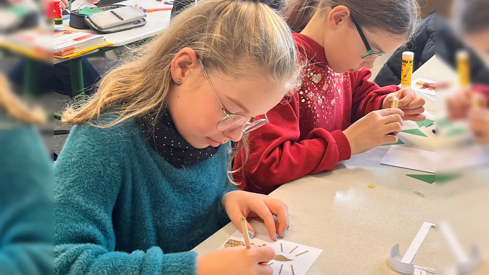 Mit viel Liebe machten sich die Schüler an die Arbeit.  (Bild: Christiane Krämer/exb)