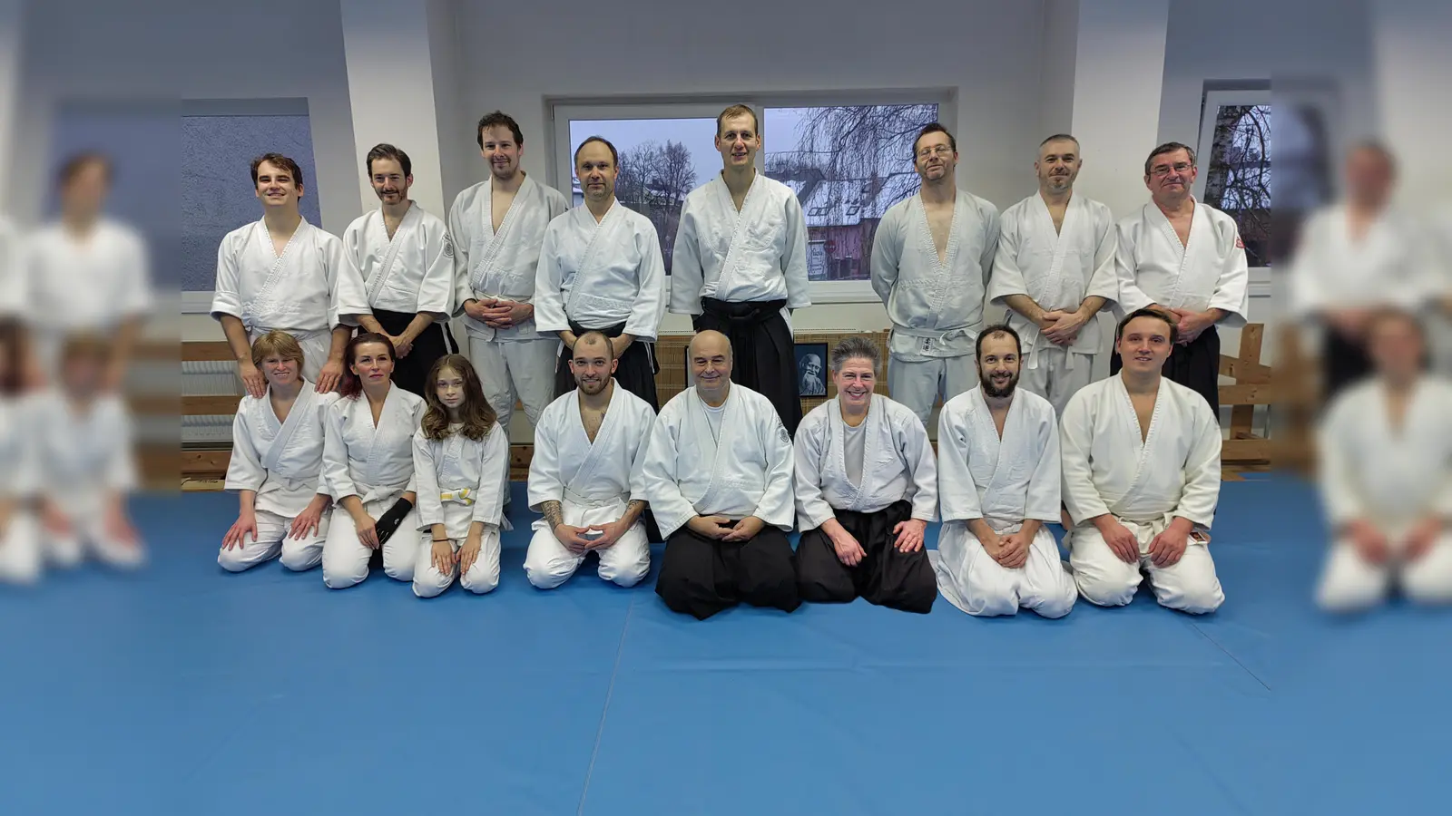 Die Mitglieder des Stiftland-Aikido waren zum Weihnachtstraining beim befreundeten Aikidoverein Tachov eingeladen. (Bild: Eugen Truderung/exb)