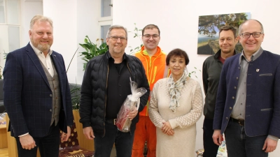 Abschied vom Wasserwart Manfred Plannerer.  (Bild: Carolin Böckl)