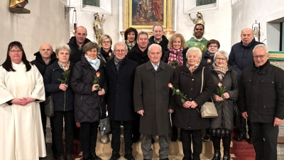 Gemeinsam feierten die Ehejubilare in einem Gottesdienst ihre langjährige Verbundenheit (Bild: Kerstin Wallmeyer Christina Rosner)