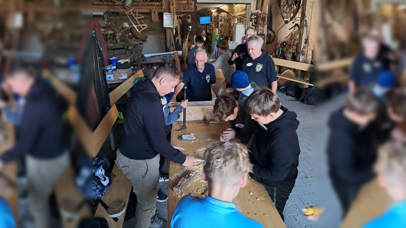  Besuch in Handwerkerscheune (Bild: Birgit Plößner)