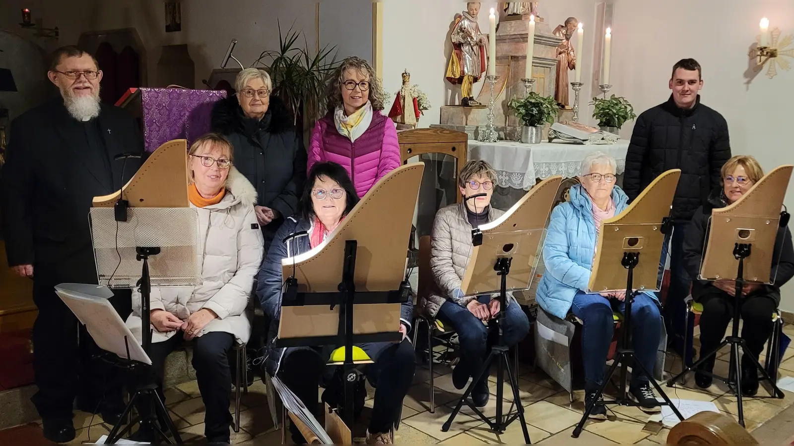 Veeh-Harfenklänge und Gesang zur Rorate in Pechbrunn (Bild: Ingrid Köstler)