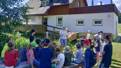 Die Jugendgruppe des FGV Franken und FGV Neusorg beim Zeltlager. (Bild: Carolin Gley)