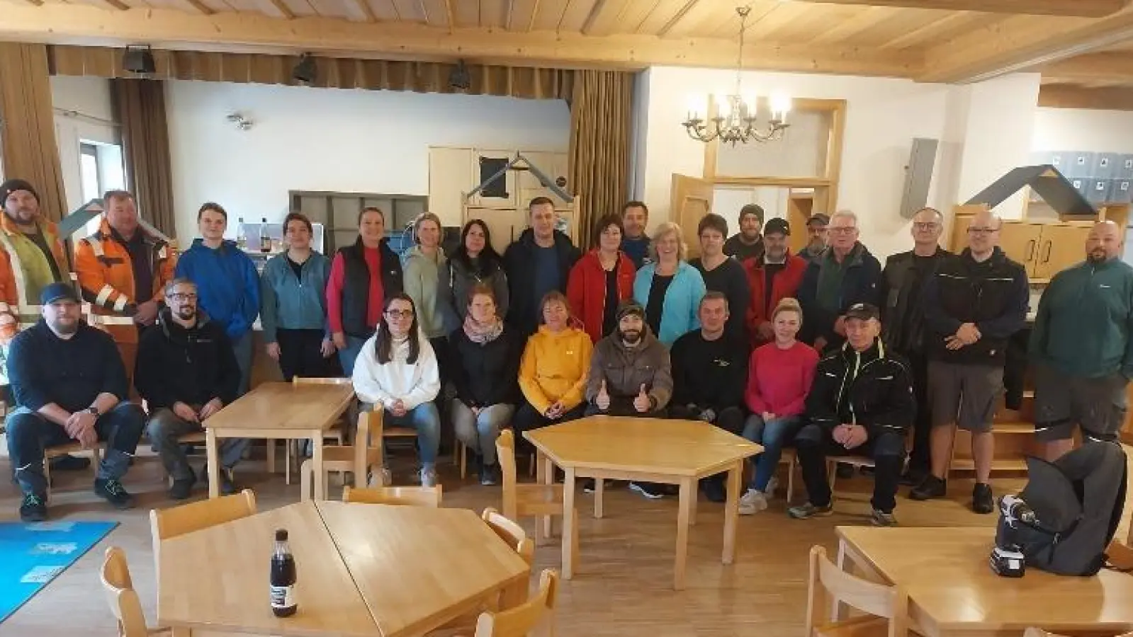 Viele Helfer packten beim Umzug des Kinderhauses St. Josef in die neuen Räume mit an. (Bild: Kinderhaus St. Josef/exb)