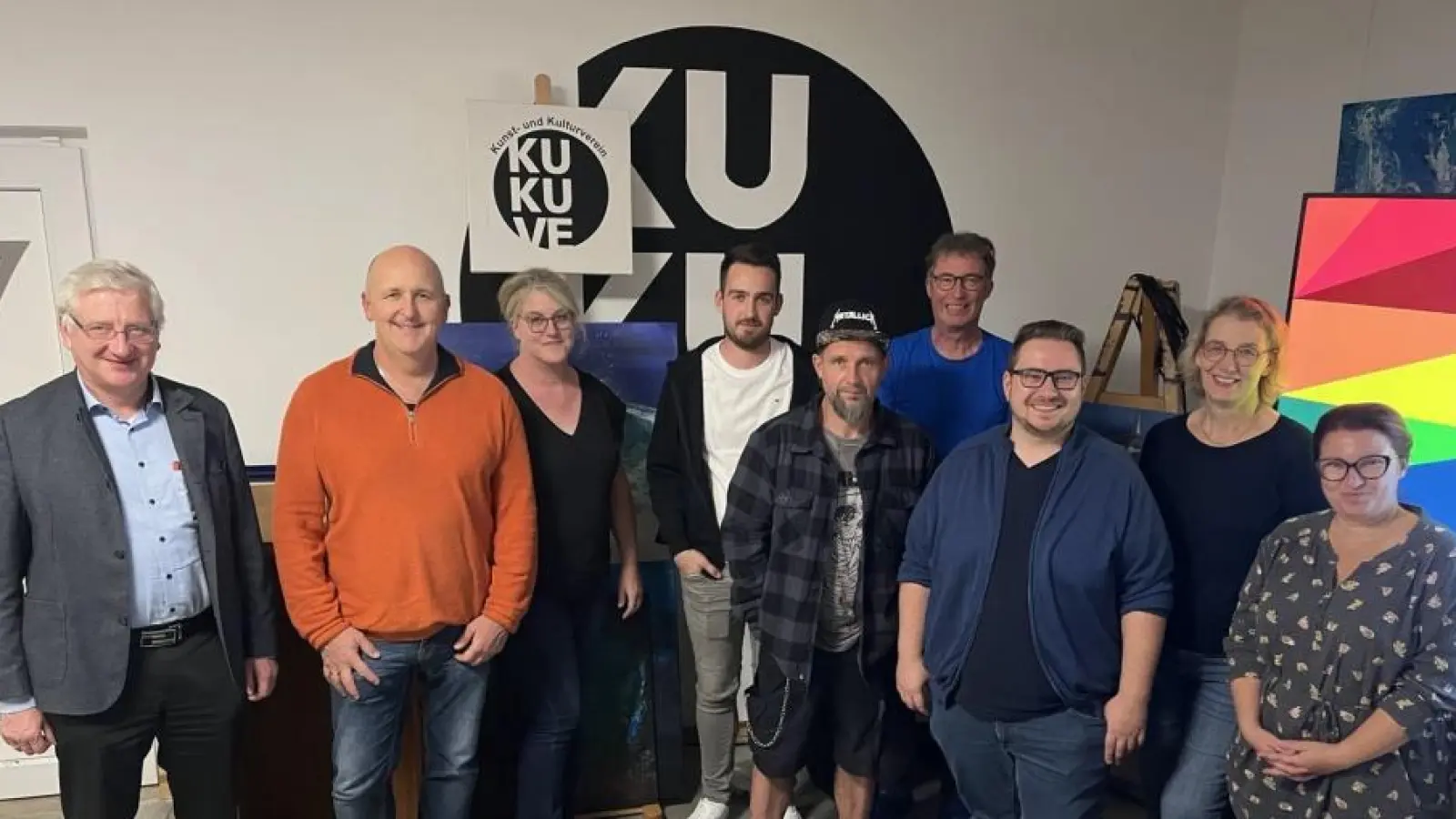 Neue Vorstandschaft des KUKUVE (von links nach rechts): Johannes Reger, Jürgen Frischholz, Petra Thomas, David Frischholz, Mario Bauer, Dieter Schmid, Georg Neumann, Ulrike Scholz und Eva Konz (fehlend: Vivian Vogl, Christian Adam, Bernhard Schmidt, Jürgen Wilka). (Bild: Vanessa Mihl)