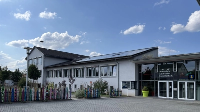 Ansicht Schulgebäude Schnaittenbach<br> (Bild: Michaela Bergmann)