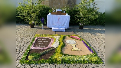 4. Altar an der Pfarrkirche (Bild: Katharina Amann)