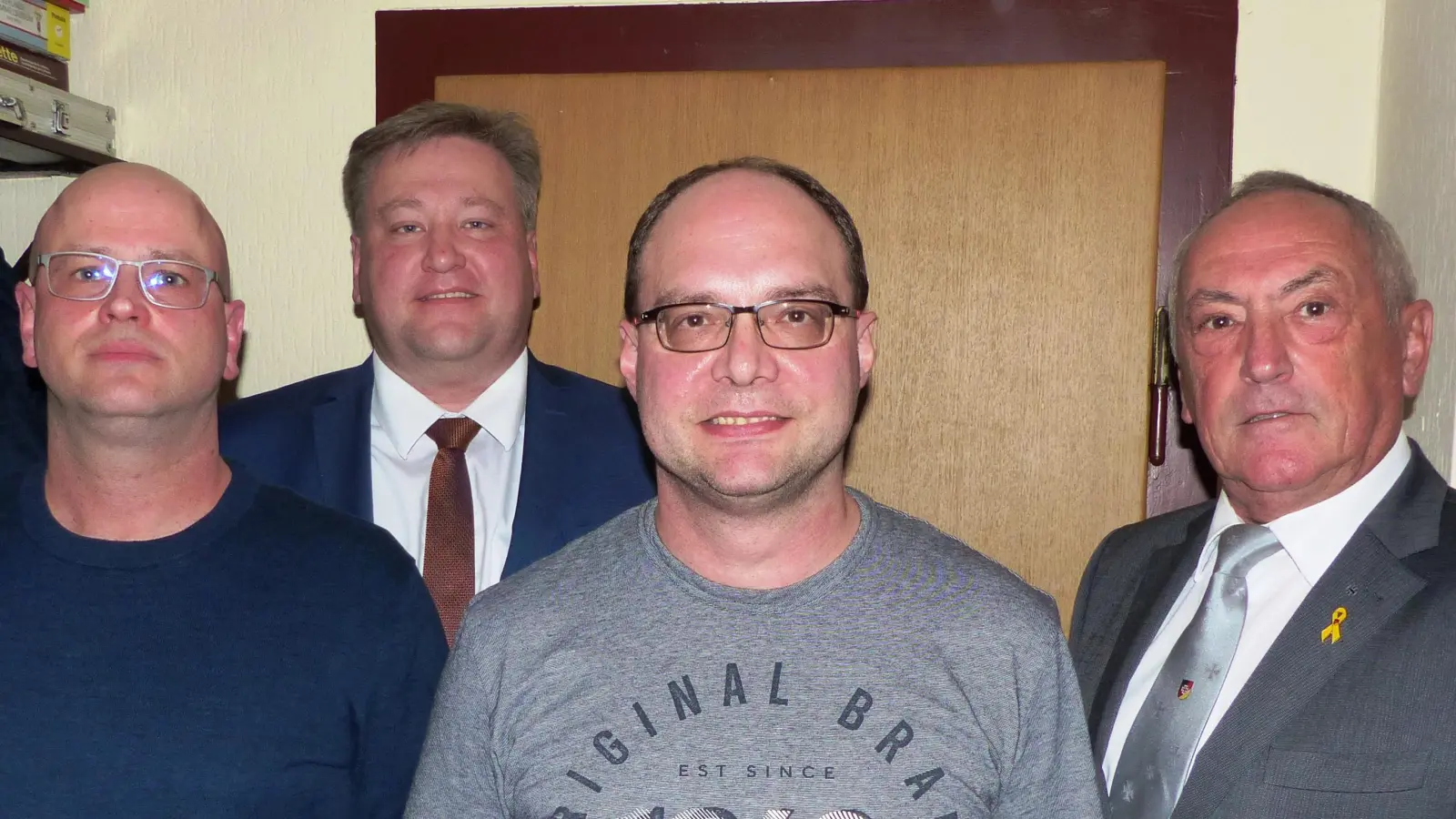 Die Kastler Reservisten haben eine neue Führung (von links): Vorsitzender Christian Bäuml, Bürgermeister Stefan Braun, Zweiter Vorsitzender Thomas Fink und Werner Gebhardt vom Landesreservistenverband. (Bild: jp)