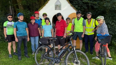 Die Radlergruppe des Kooperatorenhauses-Beidl: Ein beliebtes Ausflugsziel für Fahrradtouristen (Bild: Alois Bauer)
