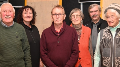 Ehrungen standen bei der Siedlergemeinschaft Gailoh auf der Tagesordnung. Von links: Walter Witetschek, Regina Schmidt, Dieter Dengler (er nahm die Urkunde für Barbara Labyk entgegen), Mathilde Zeiser, Reinhold Ott und Vera Suchy. (Bild: gf)