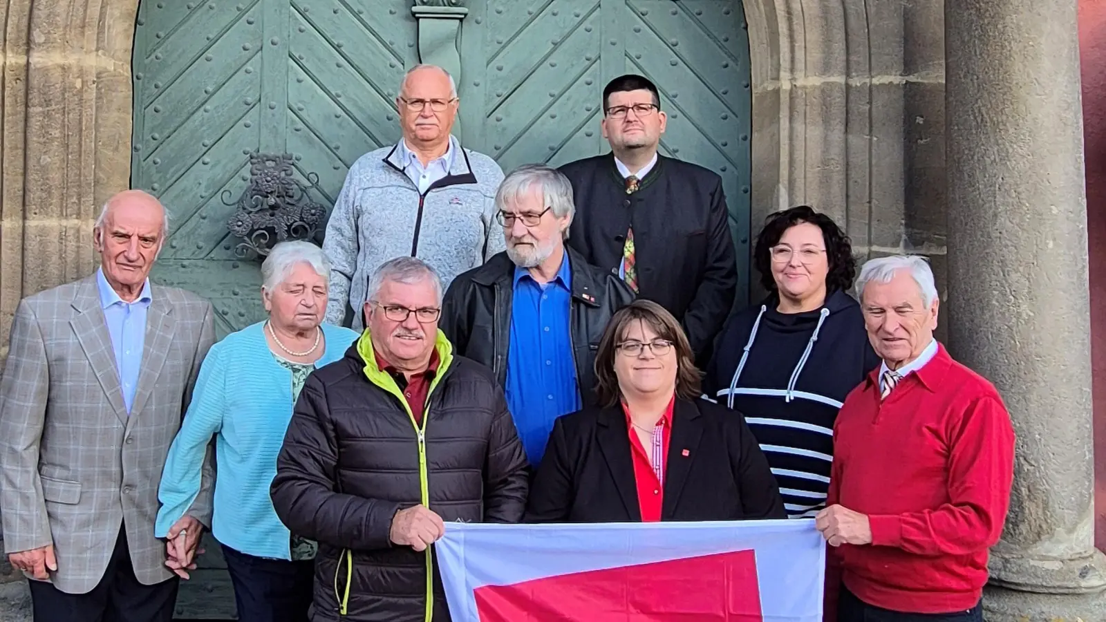  v. l. n. r.: Lindner Aurelia mit Mann, Josef Steger, Herbert Lenuweit, Gerhard Merkl, Eva Bößl, Thomas Beitz, Sabine Daubenmerkl, Manfred Haberzeth (Bild: Eva Bößl)