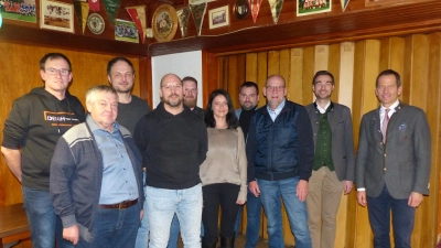 Generationenwechsel bei der CSU Neudorf: 2.v.l.: Josef Hammer, 2.v.l.: Johann Kick<br> (Bild: Hans Meißner)