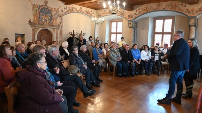 Pfarrsenioren aus Rothenstadt beim Empfang im Annaberger Rathaus (Bild: Regina Frischholz)