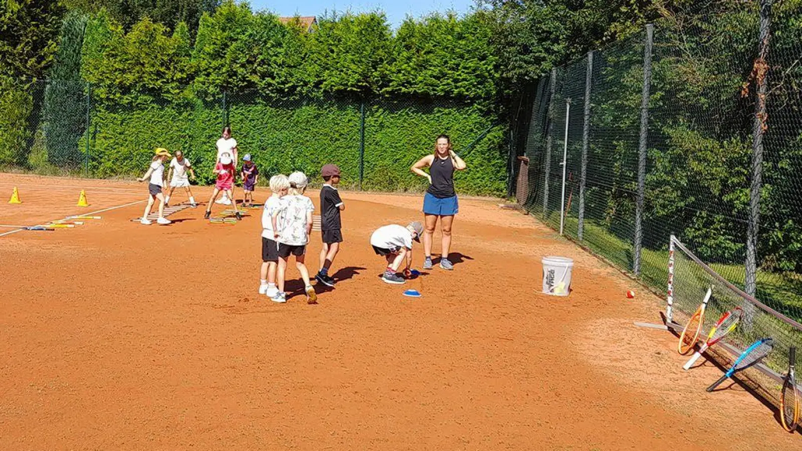 Tnnis-Schnuppertag für die Kinder (Bild: Anja Schertl)