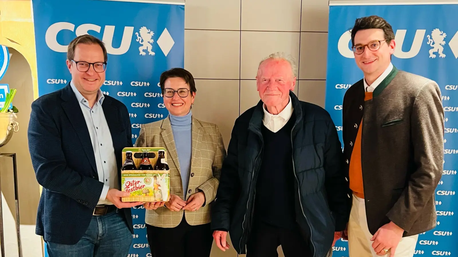 (v.l.n.r.): CSU-Generalsekretär Martin Huber, Bundestagsabgeordnete Susanne Hierl, Edmund Gradl, Konstantin von Randow. (Bild: Stephanie von Luttitz)