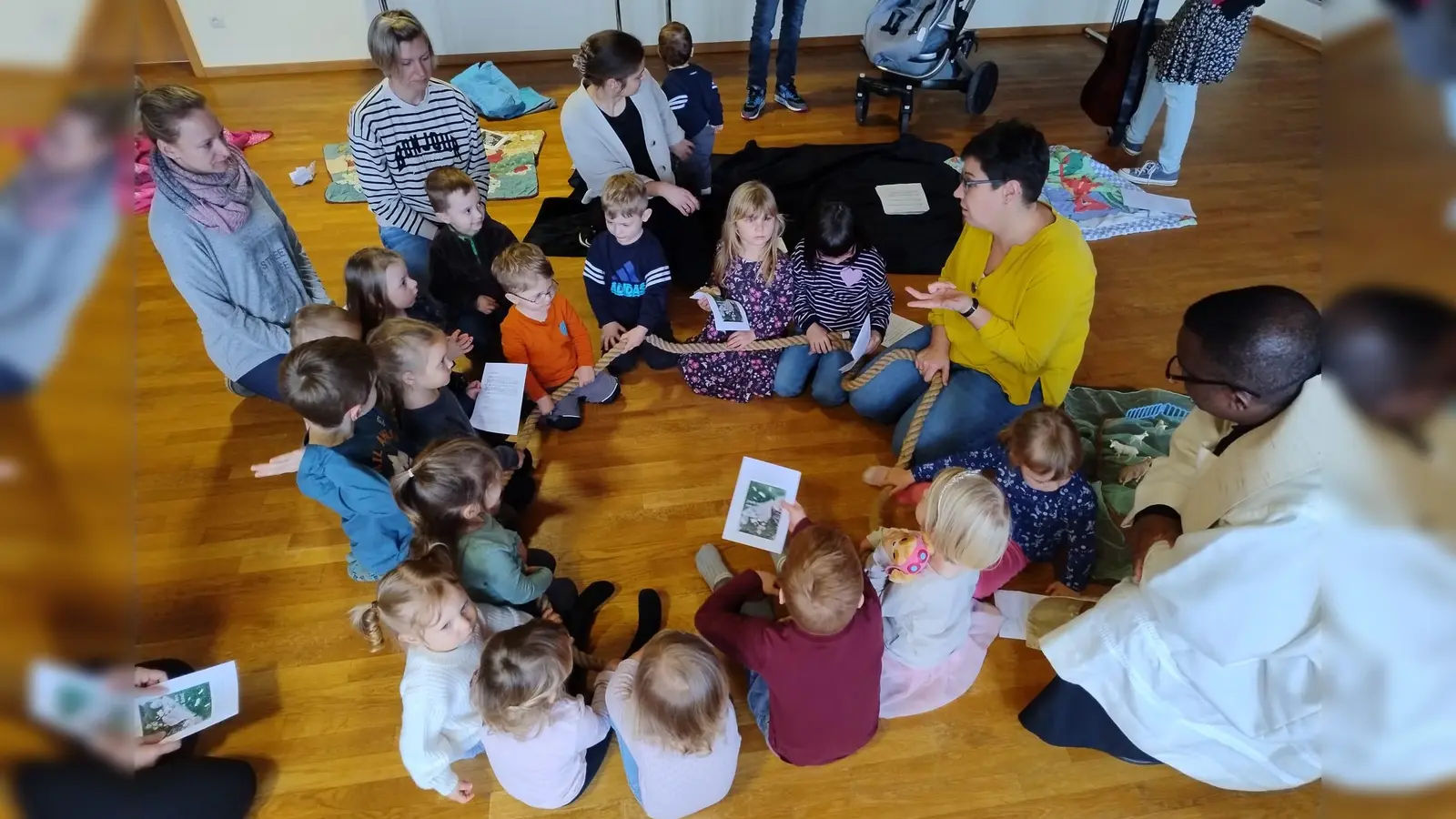 Kleinkindergottesdienst. (Bild: Theresa Schwarz)