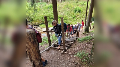 Die Kneippianerinnen Hahnbach on Tour in der nördlichen Oberpfalz. (Bild: Doris Boesen)