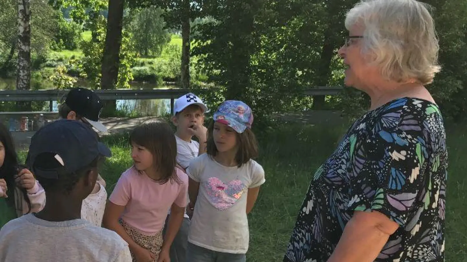 Besuch auf der Wiese (Bild: Christine Artmann)