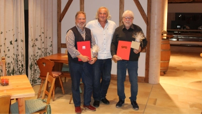 Manfred Ruppert, Vorsitzender Josef Götz, Rudolf See. (Bild: Klaus Rösch)