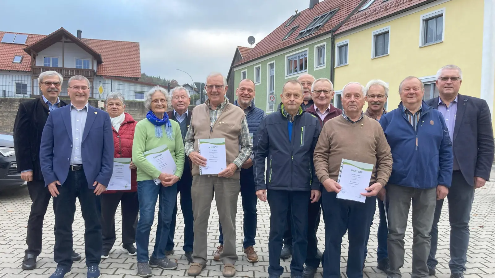 Ehrungen bei den Siedlern Pfreimd.  (Bild: Josef Auburger)