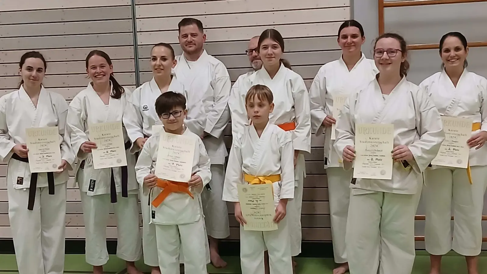 Stadtmeisterschaft im Karate (Bild: Anette Vogl)