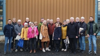 InitiAktivkreis besucht Firma Scherdel.  (Bild: Florian Preisinger)