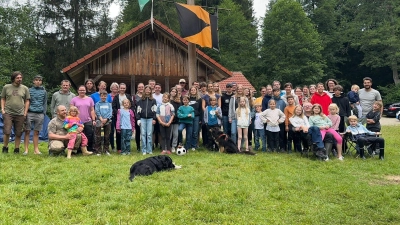 Gruppenbild vom Zeltlager (Bild: Matthias Burger)