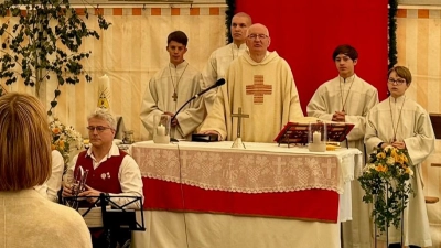 Den Festgottesdienst zur Gailoher Kirwa hielt Pfarrer Alois Berzl.<br><br> (Bild: Thomas Held/exb)