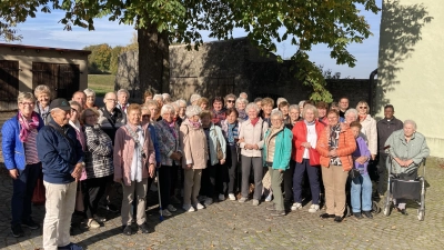 Gruppenbild der Senioren St. Elisabeth auf dem Adlersberg  (Bild: Wolfgang Bäumler)