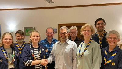 Der alte Vorstand bleibt der neue Vorstand (von links): Nane Kopczyk, Bastian Kopczyk, Leonie Kopczyk, Michael Übler, Vorsitzender Lars Pachmann, Hans Ertl, Julia Schmidt, Andreas Taubmann und Angela Kopczyk. (Bild: sgg)