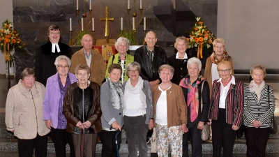 Sie feierten Kronjuwelenkonfirmation in der Christuskirche. (Bild: Tina Jäger)