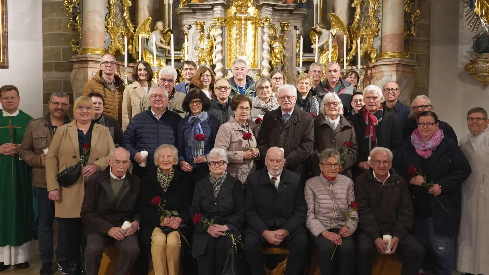 Die Pfarrei Kemnath hatte 16 Paare eingeladen, die in diesem Jahr ein Ehejubiläum feiern.  (Bild: Katrin Pasieka-Zapf)