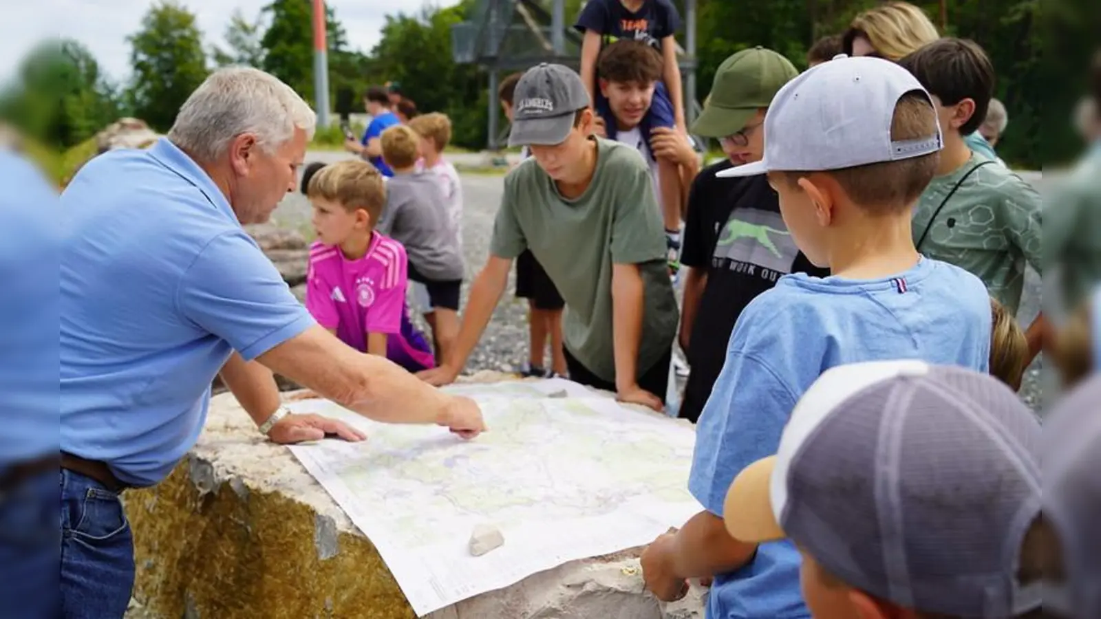 Kinderferienclub besucht den Truppenübungsplatz Grafenwöhr/Vilseck  (Bild: Ella Haendel)