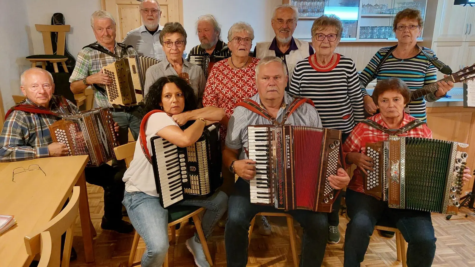 Die Teilnehmer des Sänger- und Musikantentreffens im September  (Bild: Egon Böhm)